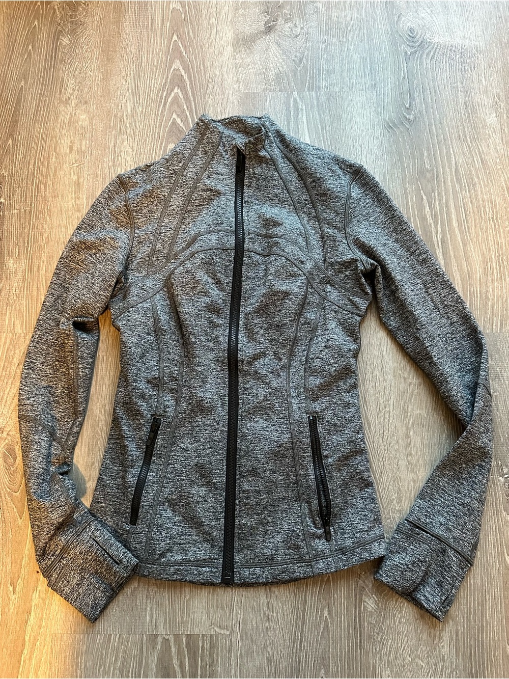 Lululemon define jacket size 6